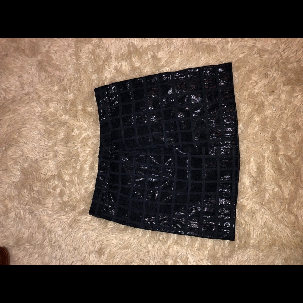 Gap skirt